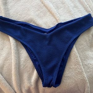 NWOT Tall-Side High-Leg Cheeky Bottom